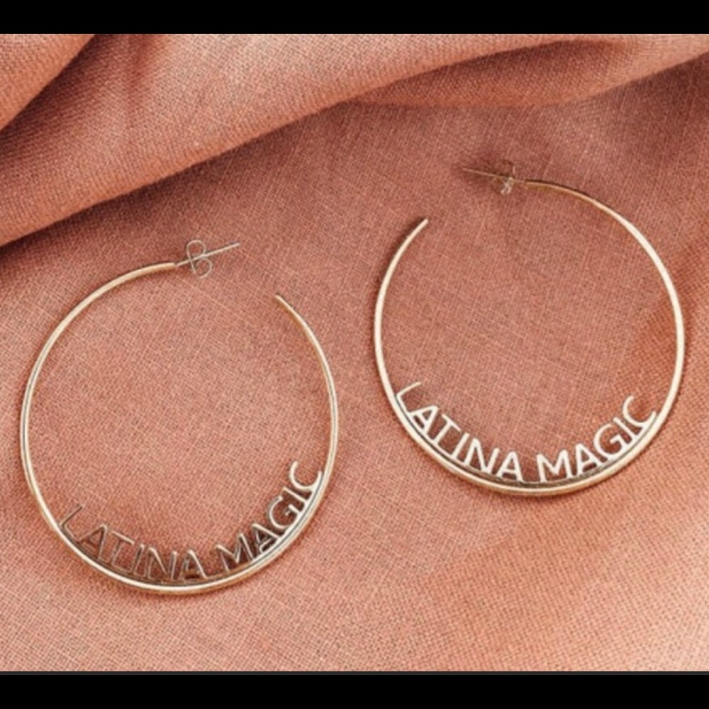 🔥SOLD🔥NIB large 14k-plated gold hoop earrings